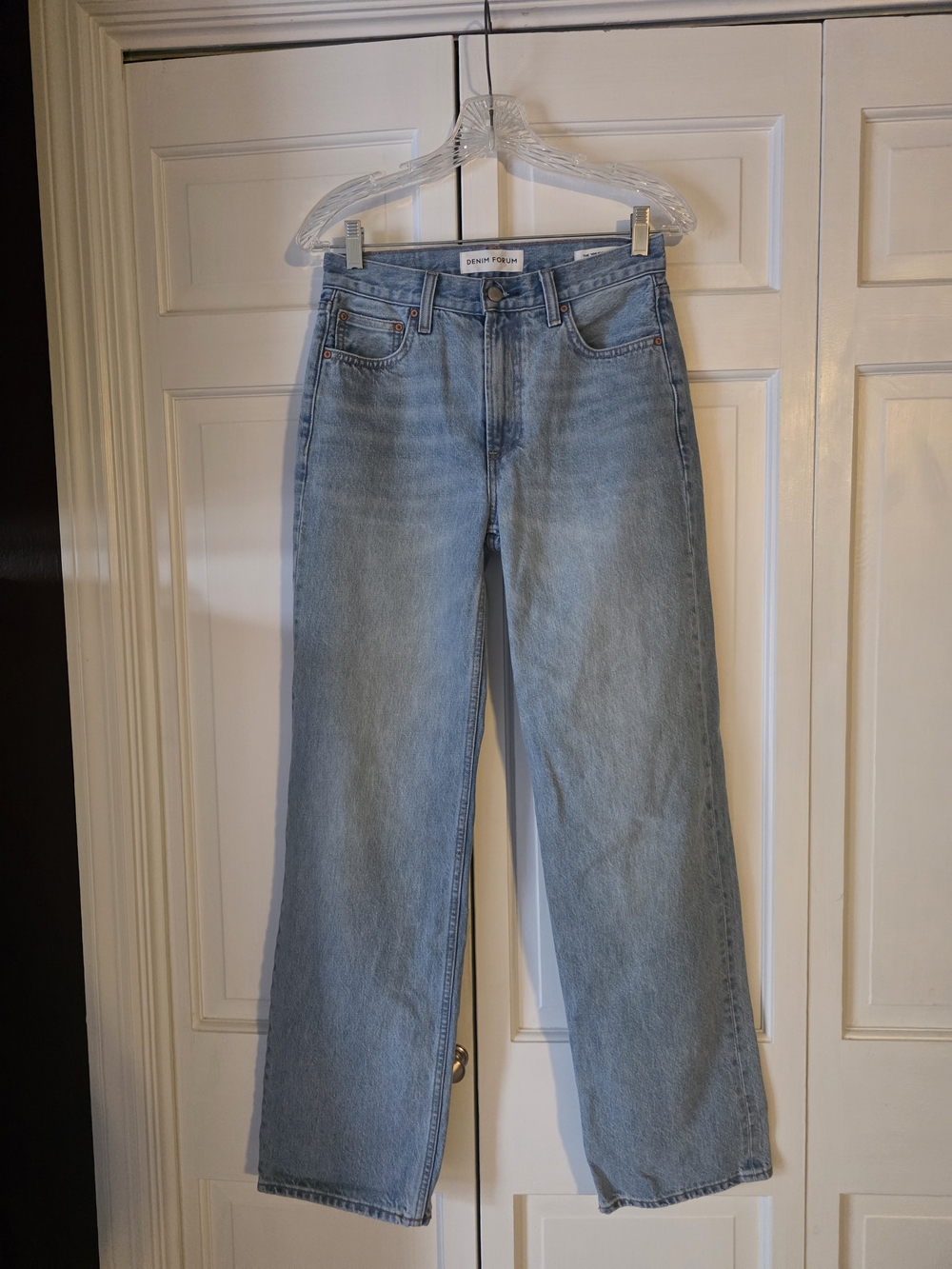 Aritzia Denim Forum The ’90s Iggy Lo-Rise Baggy Jeans Size 24 Light Wash